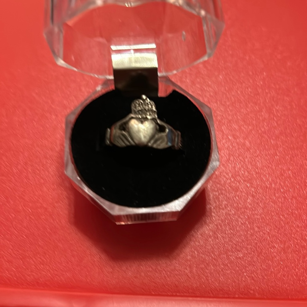 An Irish cladder ring.